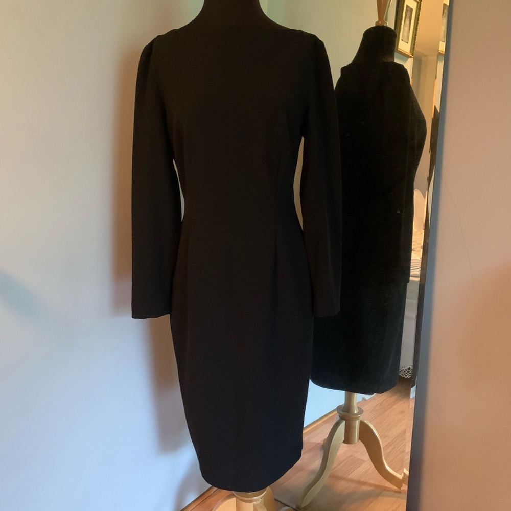 Vintage Anne Klein long sleeve black dress. Size 6